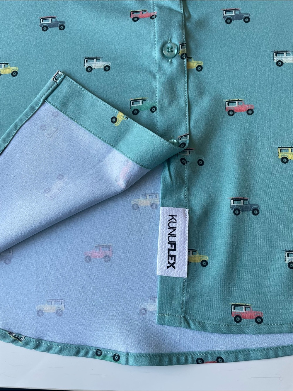 RSVLTS Women’s Teal KUNUFLEX Short Sleeve Shirt with Car Print NWT - Picture 6 of 16
